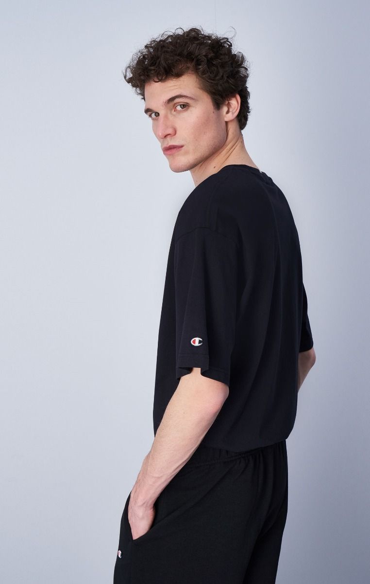 CHAMPION CREWNECK T-SHIRT เสื้อยืดทีเชิ๊ต ผู้ชาย 219847-KK001 Black - 1 Supersports Thailand