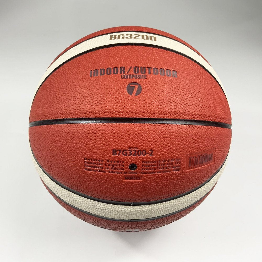 Molten บาสเกตบอล B7G3200-2 หนัง PU ลูกบาส เบอร์7 Indoor/Outdoor - 5 Supersports Thailand