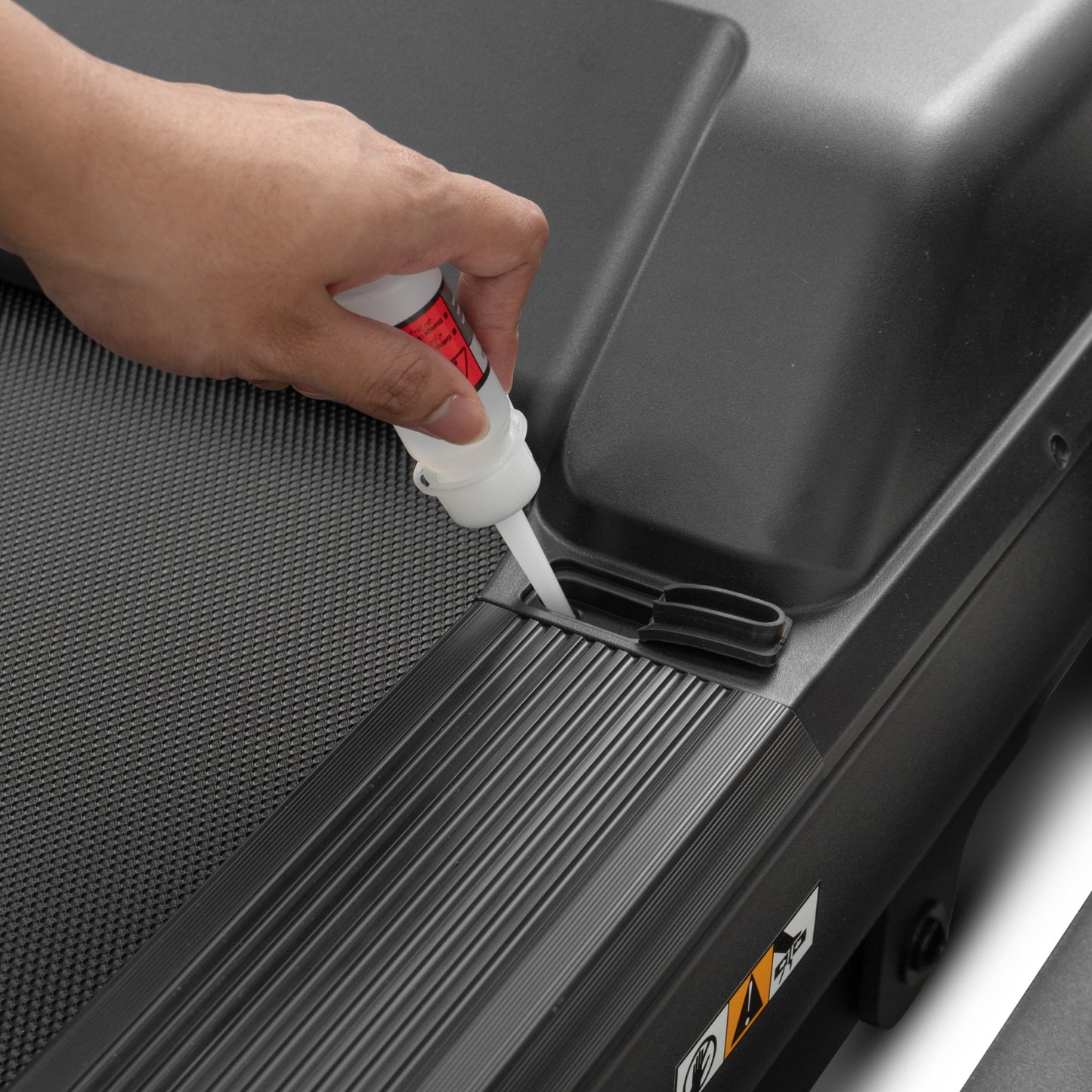 678de09d3aa13c4024ca215a_x5-2544-irontec-real-dc-s560-treadmills560-8-_1753266051501.png