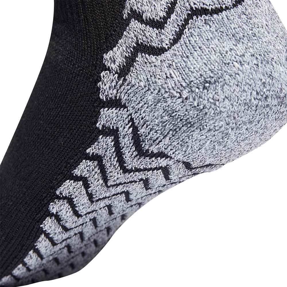 ADIDAS GRIP Knitted Crew Cushioned Performance ถุงเท้าฟุตบอลผู้ชาย