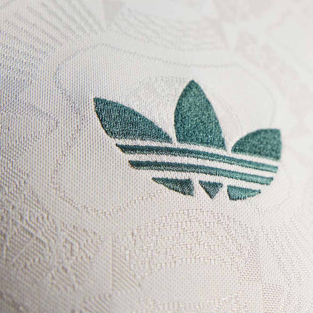 ADIDAS Men's FC Bayern 2025/26 Wiesn Jersey