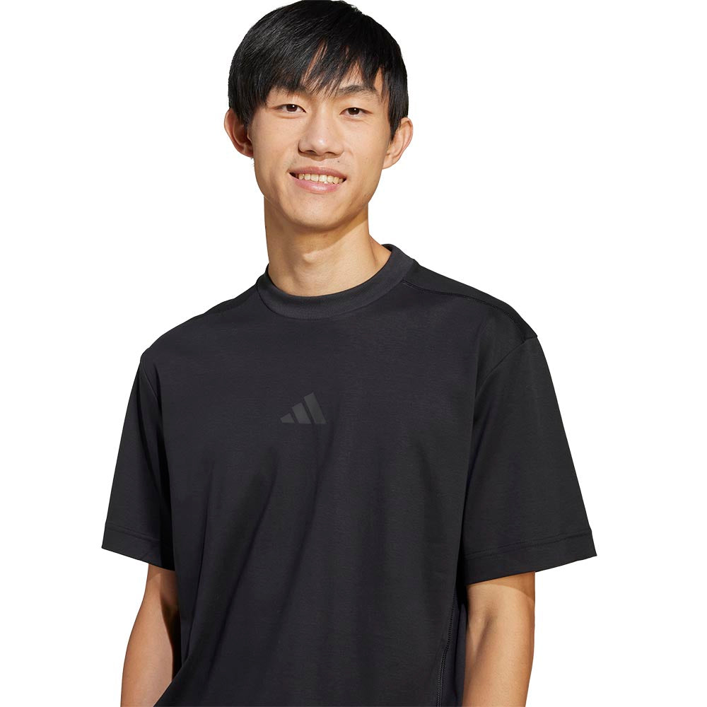 ADIDAS City Escape เสื้อยืดผู้ชาย
