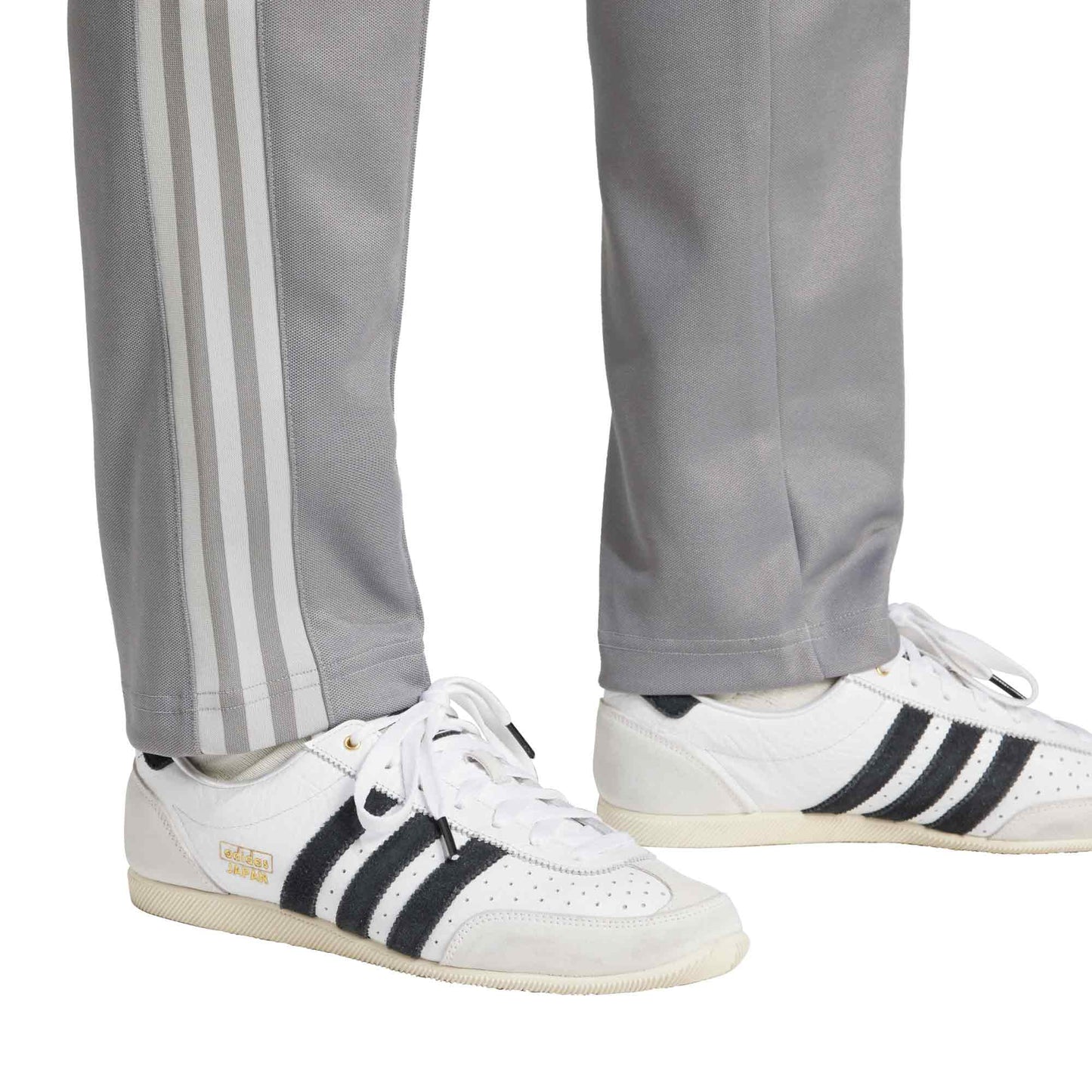 ADIDAS ORIGINALS Adicolor Classics Beckenbauer Track กางเกงลำลองขายาวผู้ชาย