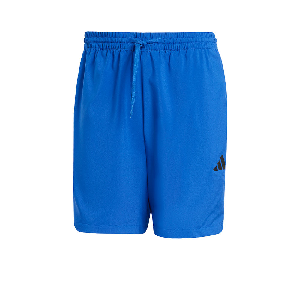 ADIDAS Essentials Small Logo Chelsea กางเกงขาสั้นผู้ชาย