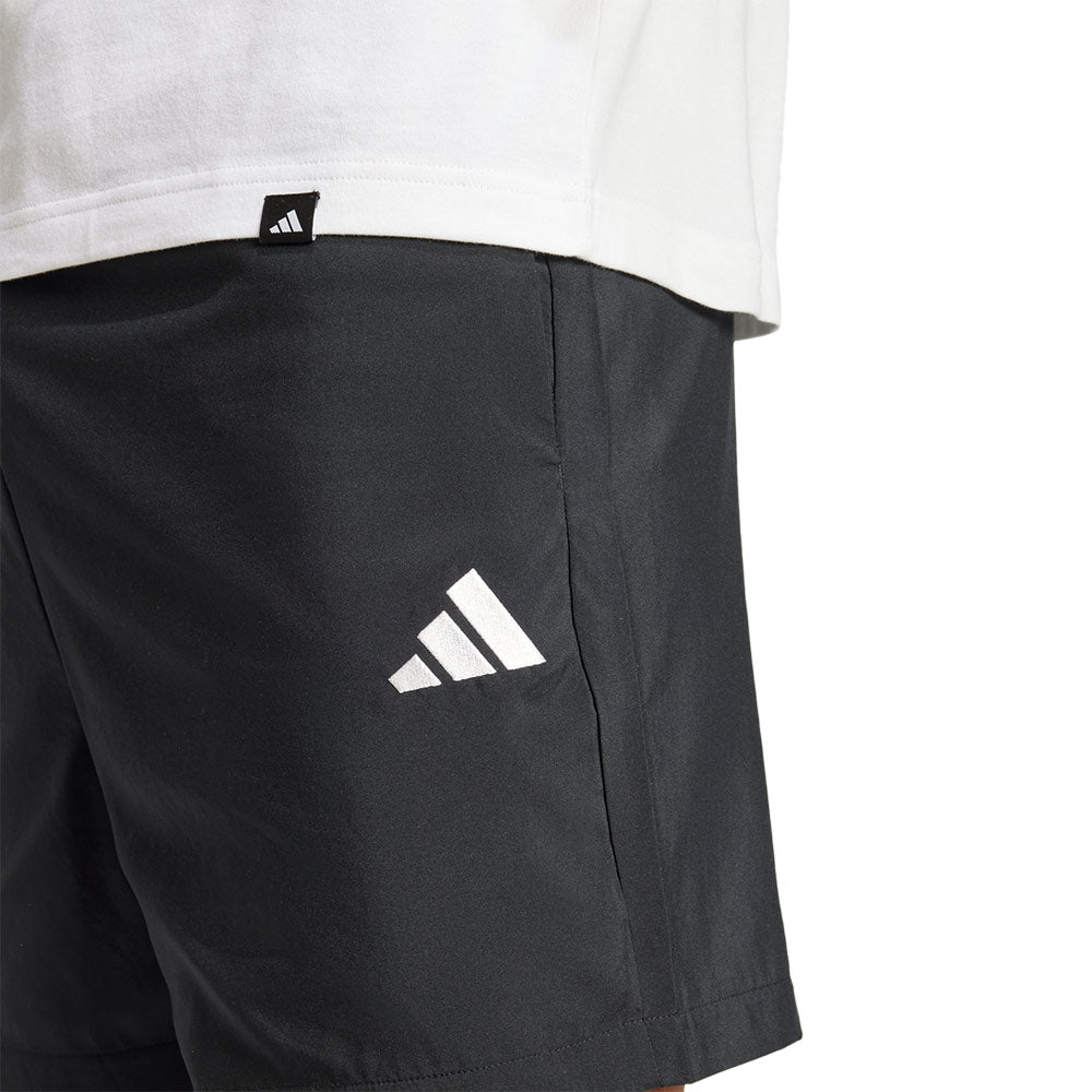 ADIDAS Essentials Small Logo Chelsea กางเกงขาสั้นผู้ชาย
