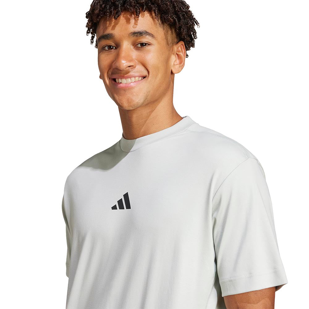 ADIDAS City Escape เสื้อยืดผู้ชาย