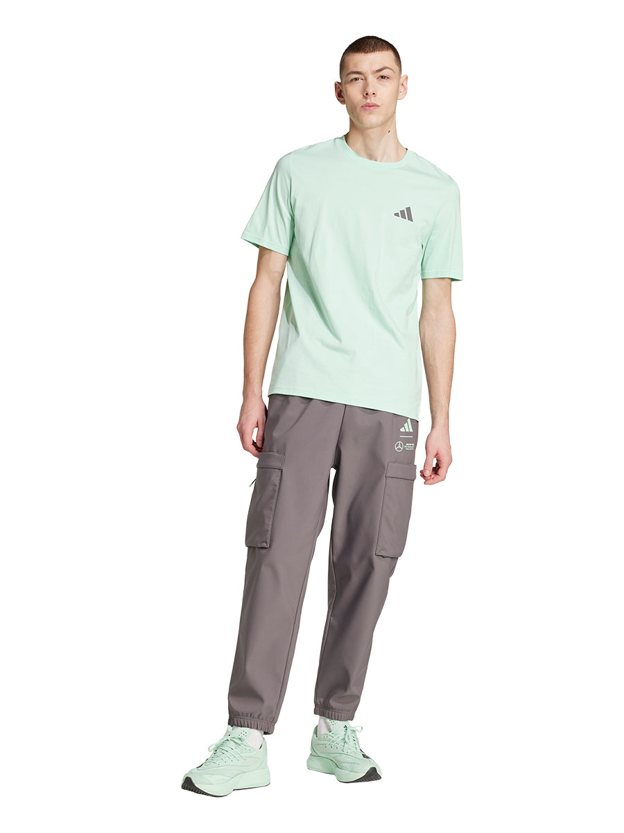 ADIDAS Mercedes - AMG Petronas Formula One Team Premium Woven Graphic เสื้อยืดผู้ชาย