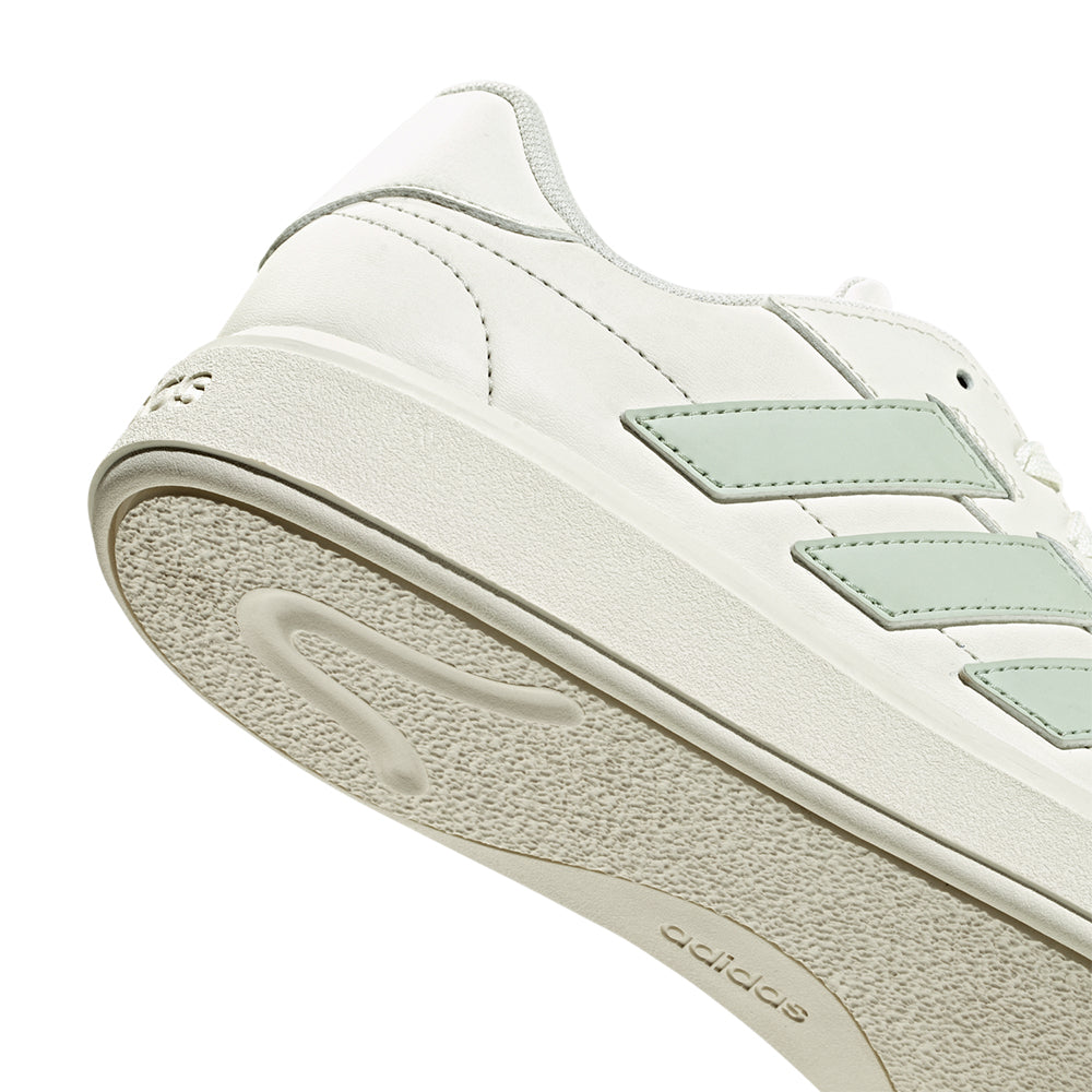 ADIDAS Courtblock รองเท้าลำลองผู้หญิง