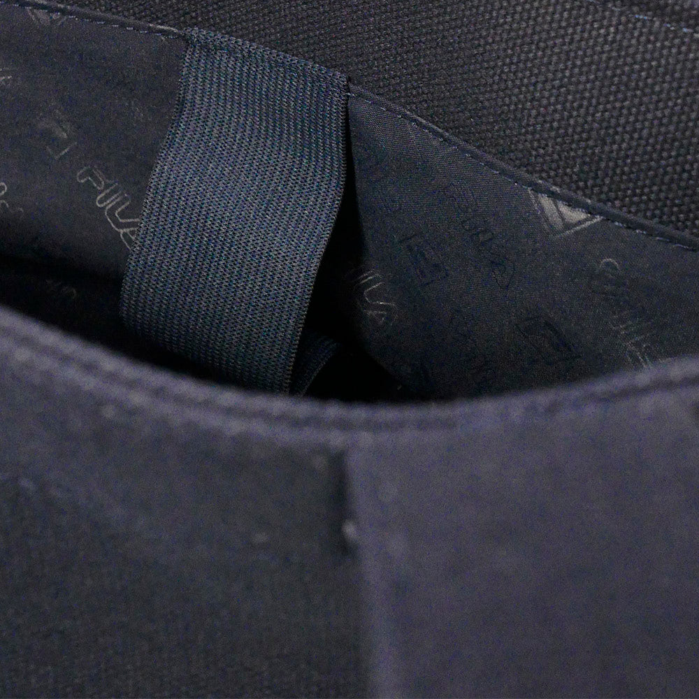 FILA Stripes กระเป๋าผ้าผู้ใหญ่