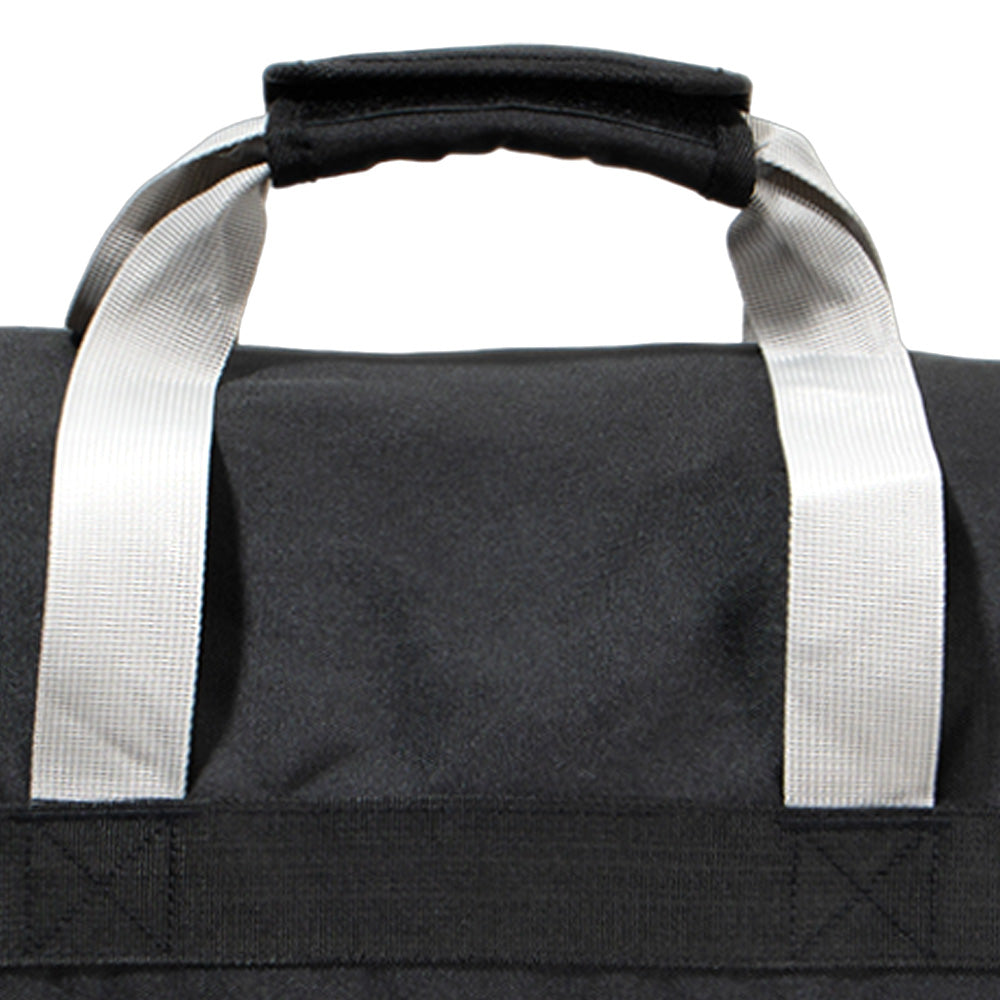 LFC Essentials Holdall 2025 กระเป๋าทรงหมอนผู้ใหญ่