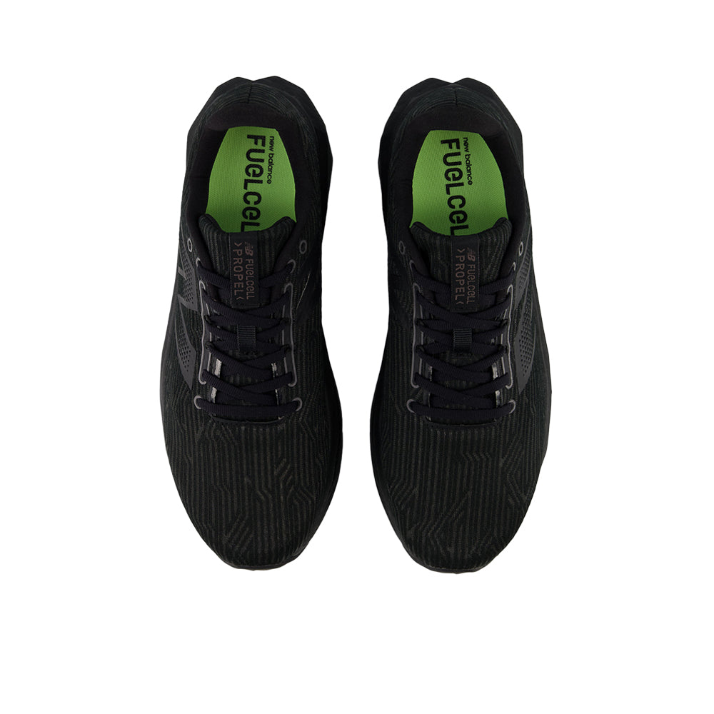 NEW BALANCE FuelCell Propel v5 รองเท้าวิ่งผู้ชาย