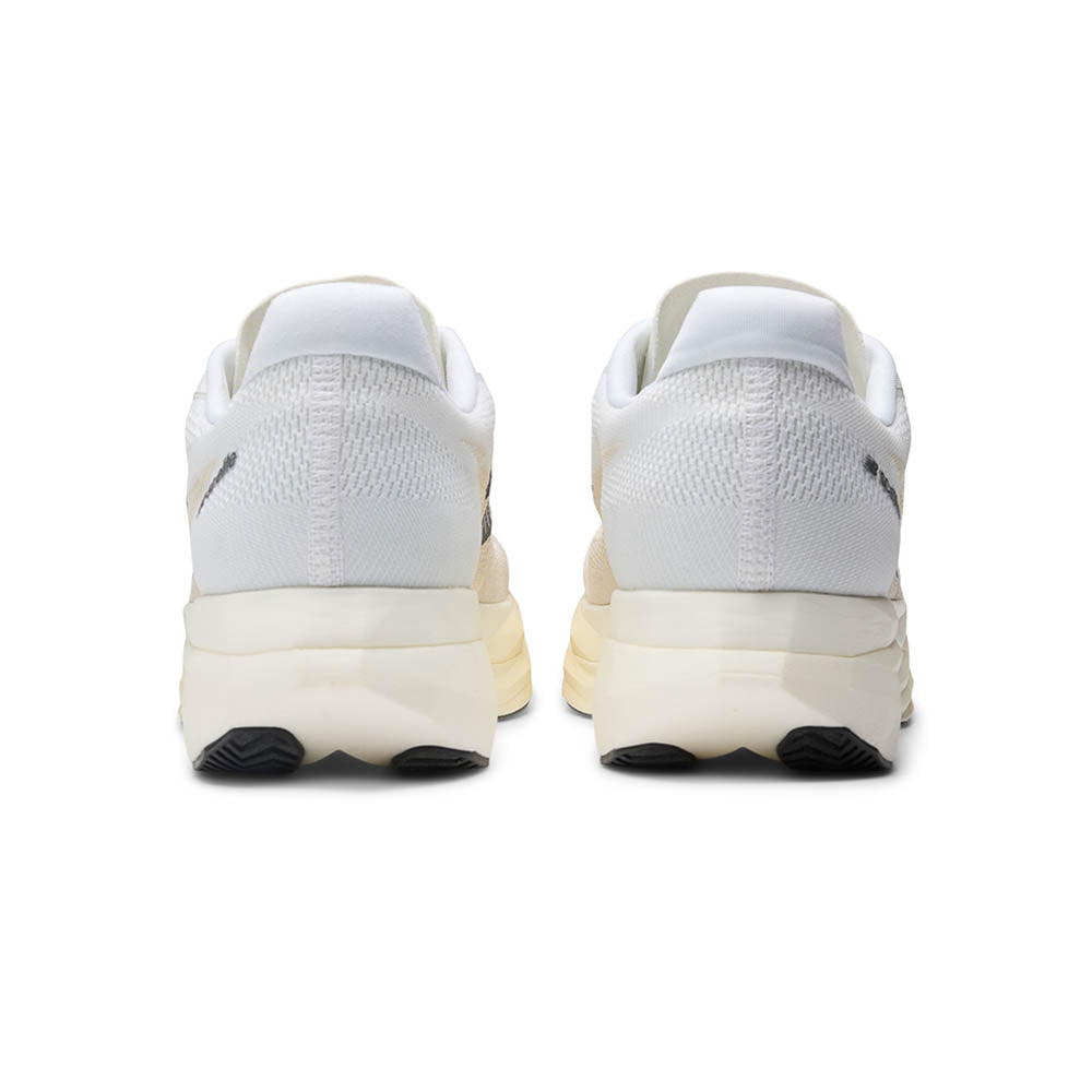 NEW BALANCE FuelCell SuperComp Elite v5 รองเท้าวิ่งผู้หญิง