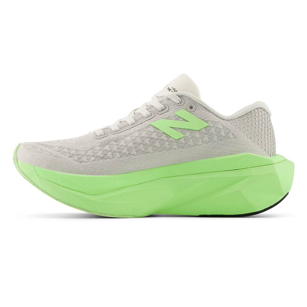 NEW BALANCE FuelCell SuperComp Trainer v3 รองเท้าวิ่งผู้หญิง