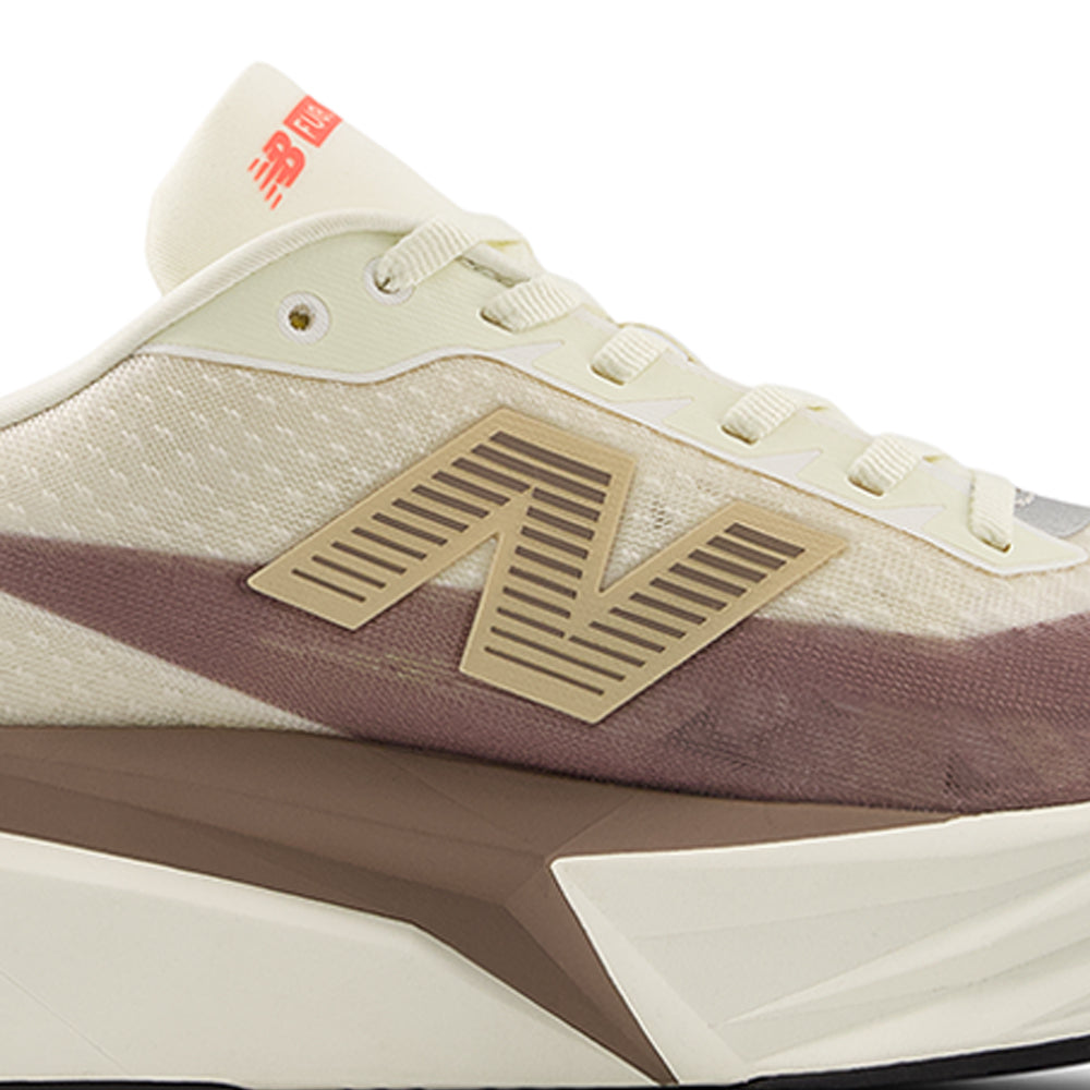 NEW BALANCE FuelCell Rebel v5 รองเท้าวิ่งผู้ชาย