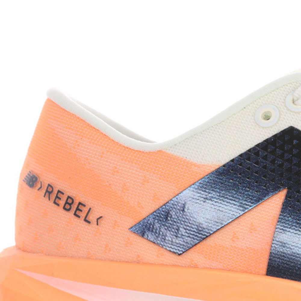NEW BALANCE FuelCell Rebel v4 รองเท้าวิ่งผู้หญิง