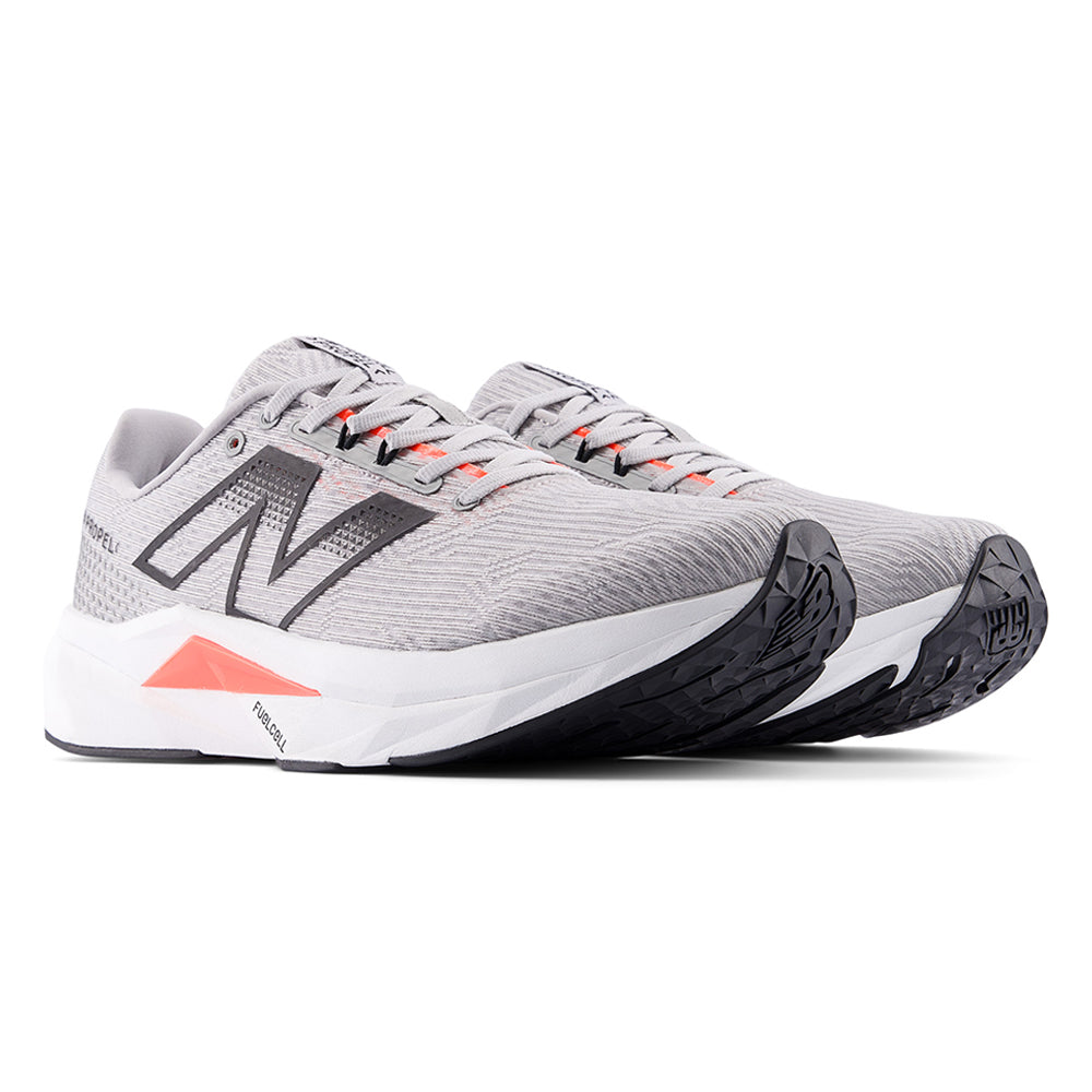 NEW BALANCE FuelCell Propel v5 รองเท้าวิ่งผู้ชาย
