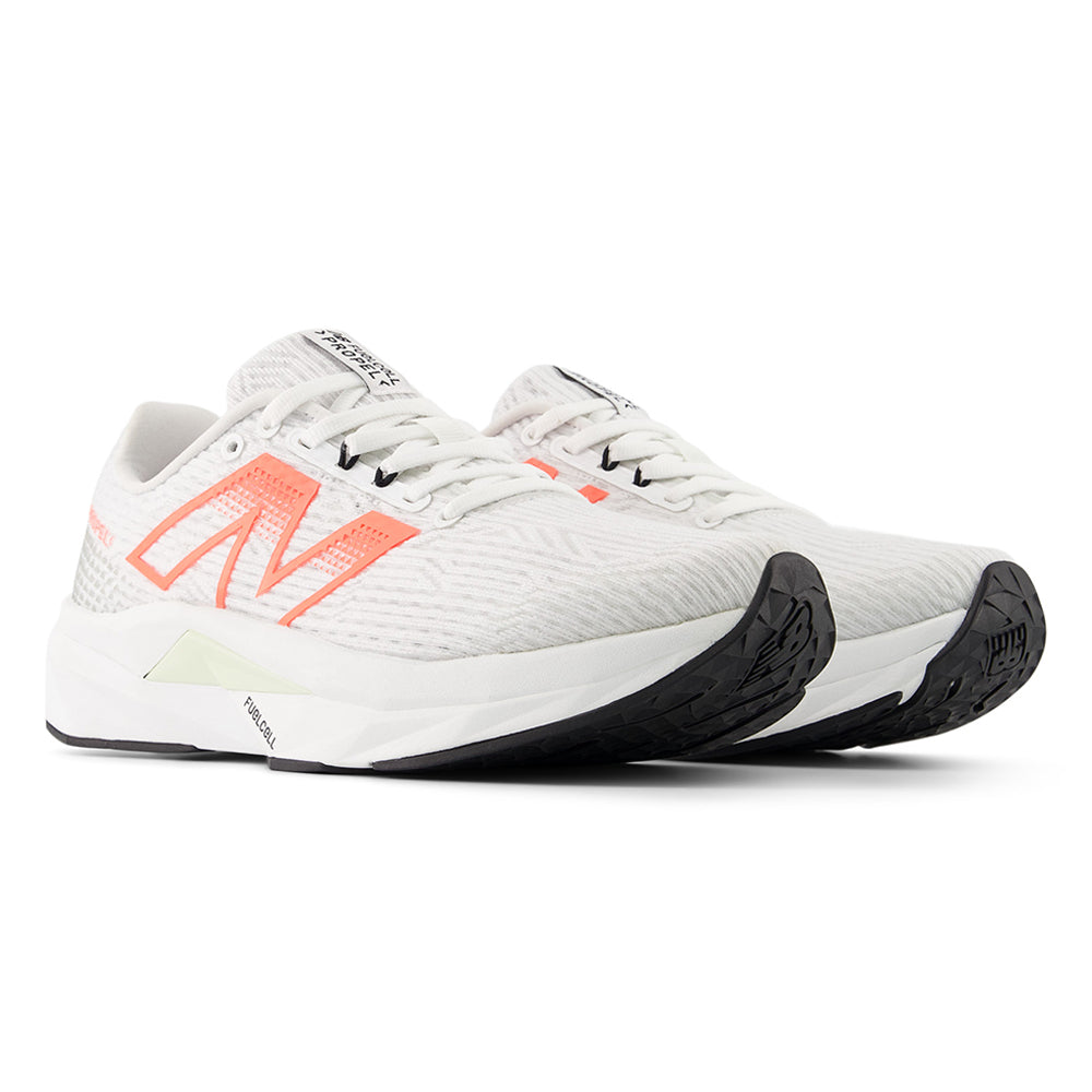NEW BALANCE FuelCell Propel v5 รองเท้าวิ่งผู้หญิง