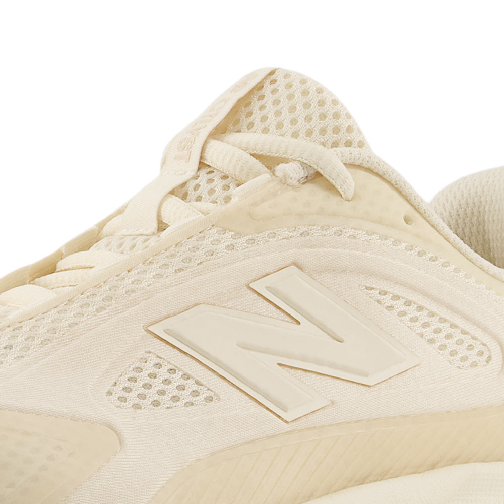 NEW BALANCE Catalyst รองเท้าวิ่งผู้หญิง