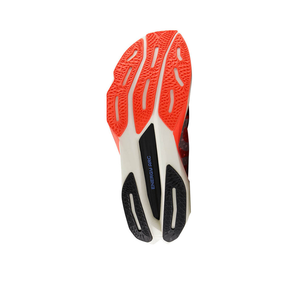 NEW BALANCE FuelCell SuperComp Elite v4 London Marathon รองเท้าวิ่งผู้ชาย