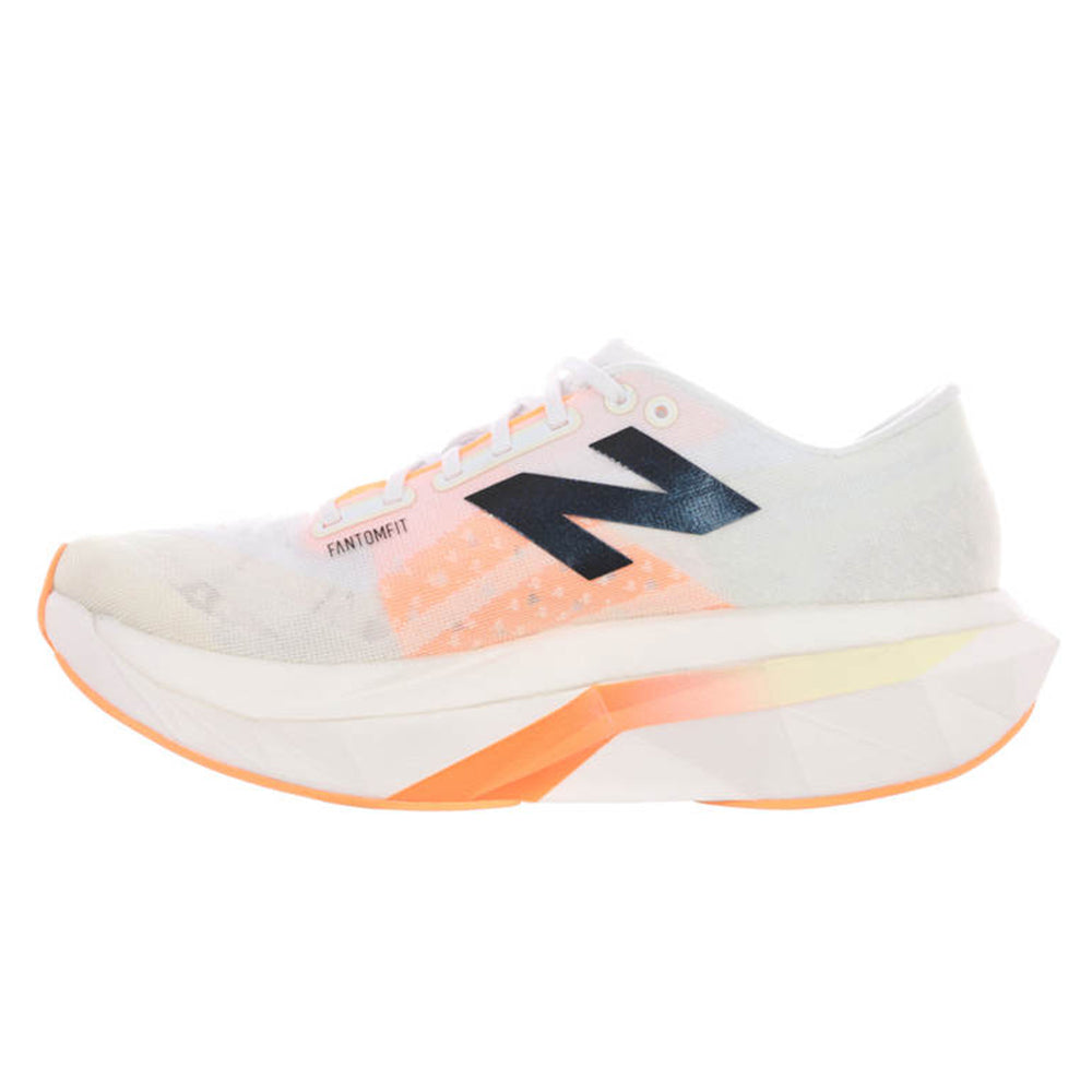 NEW BALANCE FuelCell SuperComp Elite v4 รองเท้าวิ่งผู้หญิง