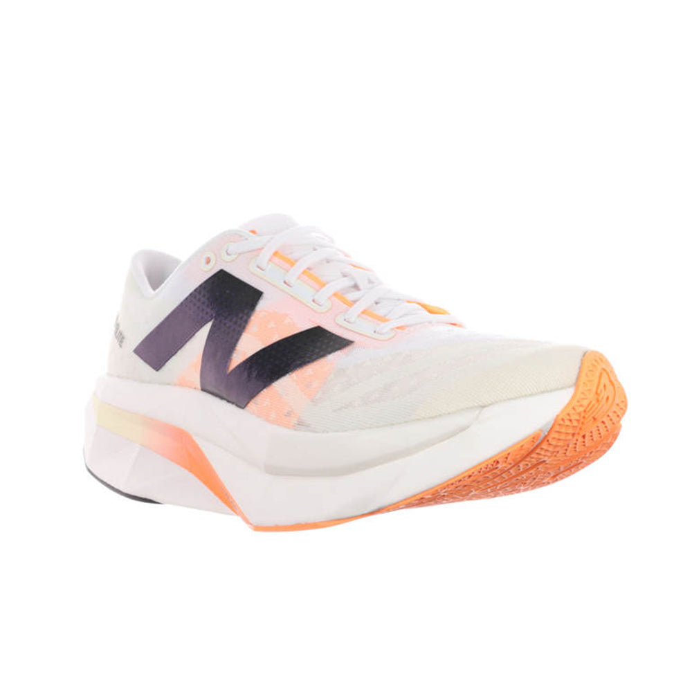 NEW BALANCE FuelCell SuperComp Elite v4 รองเท้าวิ่งผู้หญิง