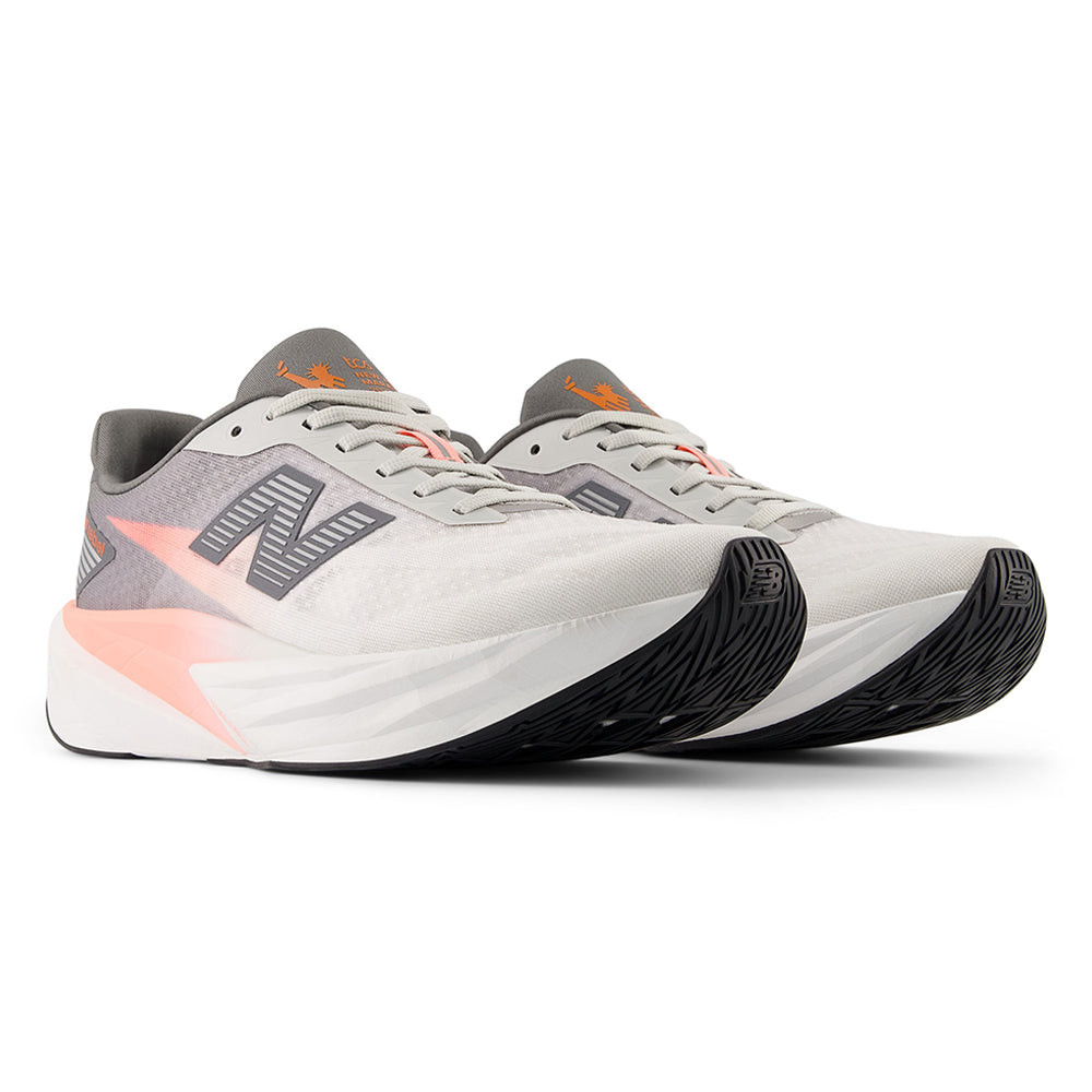 NEW BALANCE FuelCell Rebel v5 รองเท้าวิ่งผู้ชาย