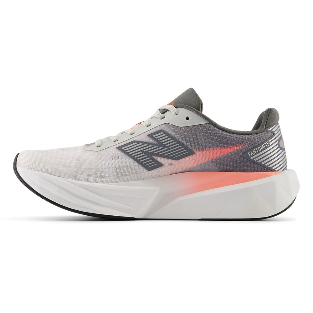 NEW BALANCE FuelCell Rebel v5 รองเท้าวิ่งผู้ชาย