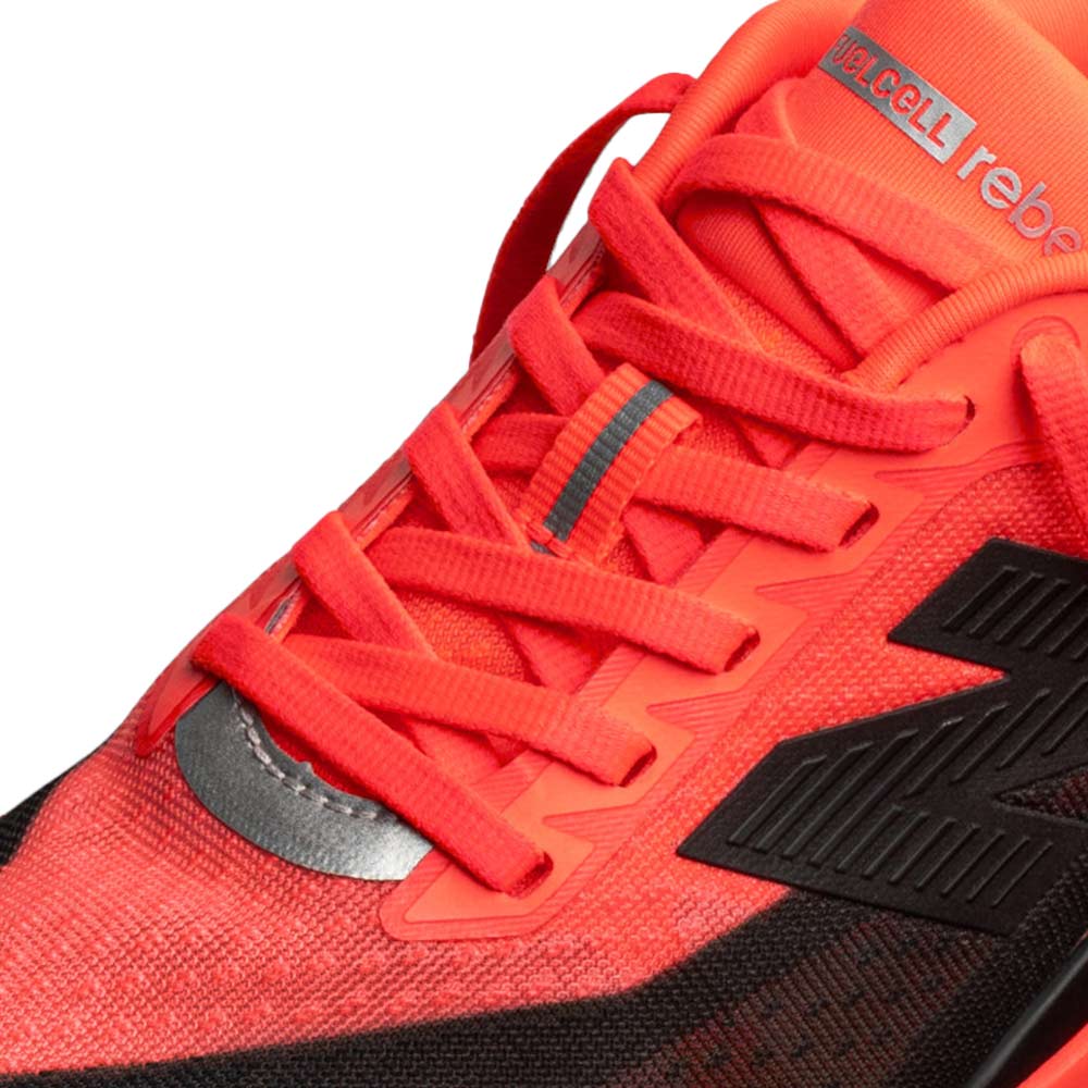 NEW BALANCE FuelCell Rebel v5 รองเท้าวิ่งผู้หญิง