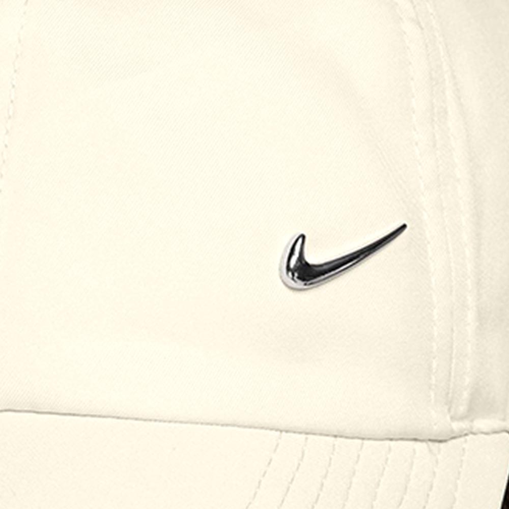 NIKE Dri-FIT Club Unstructured Metal Swoosh หมวกแก๊ปผู้ใหญ่