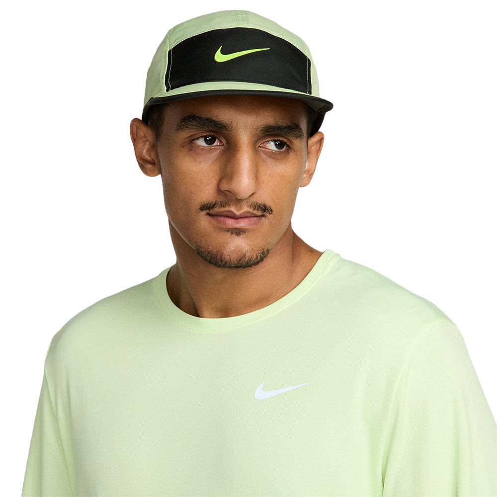 NIKE Dri-FIT Fly Unstructured Swoosh หมวกแก๊ปผู้ใหญ่