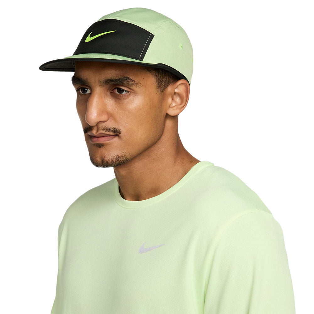 NIKE Dri-FIT Fly Unstructured Swoosh หมวกแก๊ปผู้ใหญ่