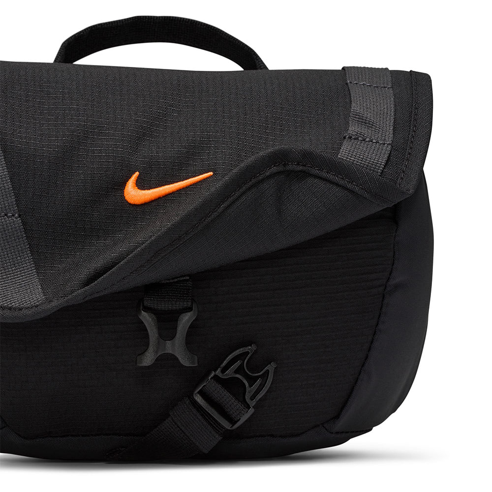 NIKE Hike กระเป๋าคาดเอวผู้ใหญ่