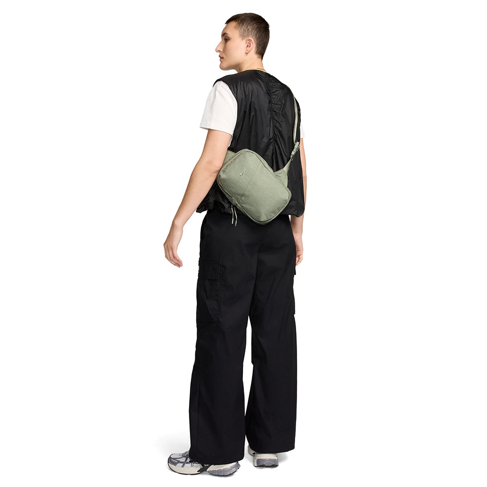 NIKE Aura Unisex Crossbody Bag - Supersports Thailand Supersports Thailand