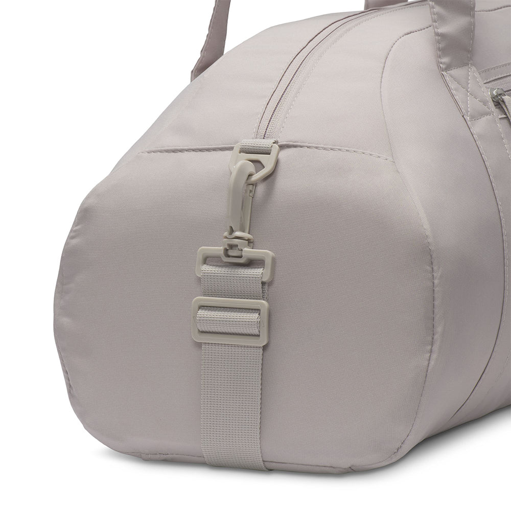 NIKE Gym Club Women's Duffel Bag - Supersports Thailand Supersports Thailand