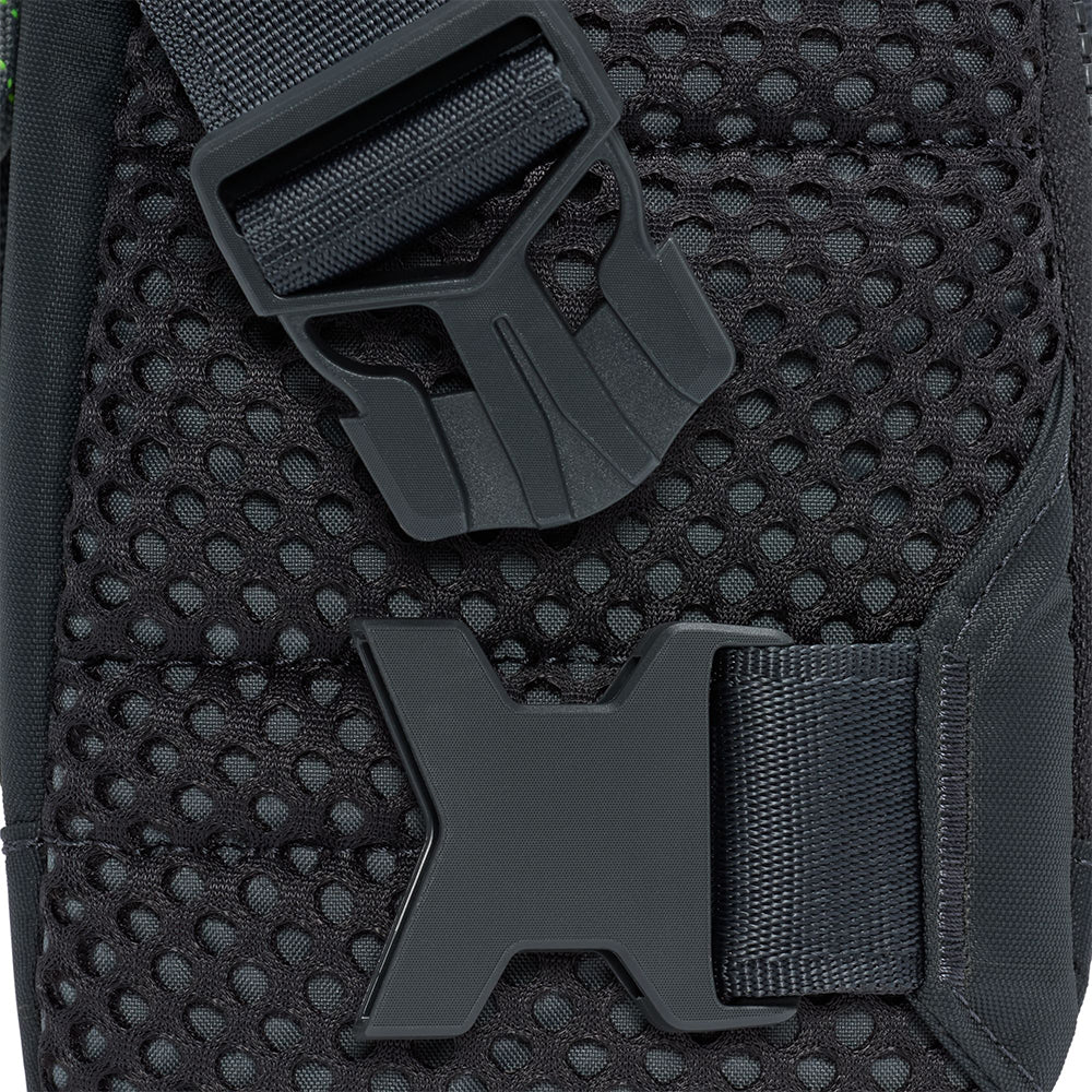 NIKE Sportswear Essentials กระเป๋าสะพายข้างผู้ใหญ่