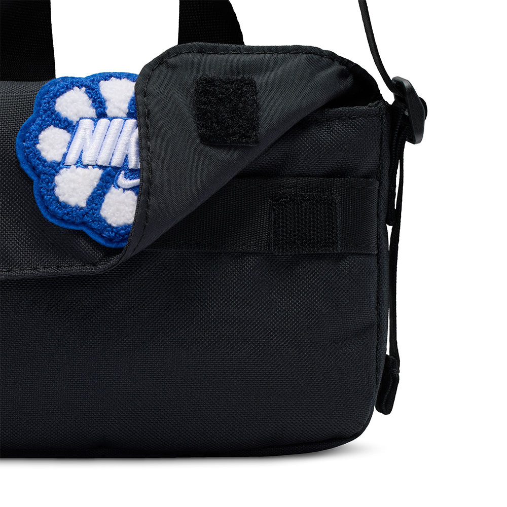 NIKE MTRL GFX Girls Crossbody Bag
