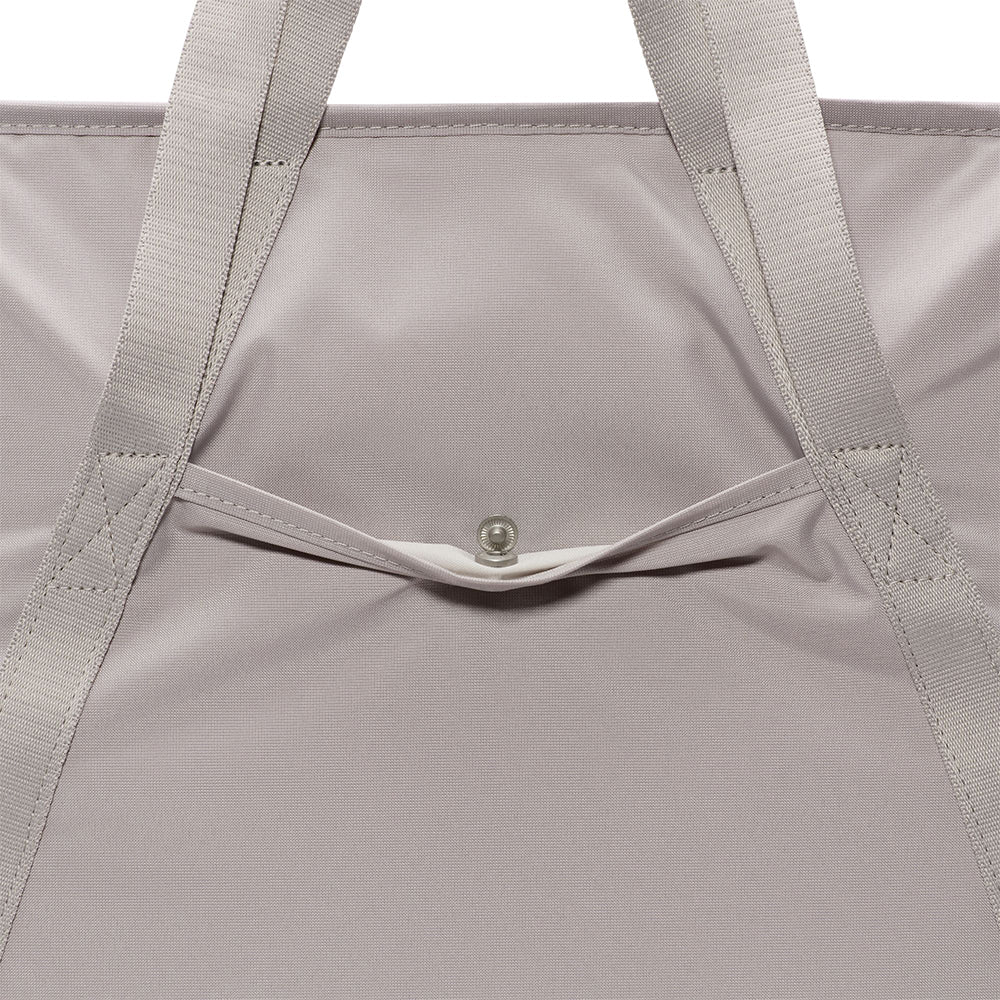 NIKE Gym Tote Women's Tote Bag