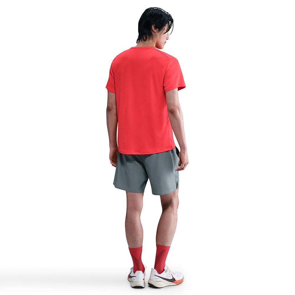NIKE Dri-FIT UV Miler เสื้อวิ่งผู้ชาย