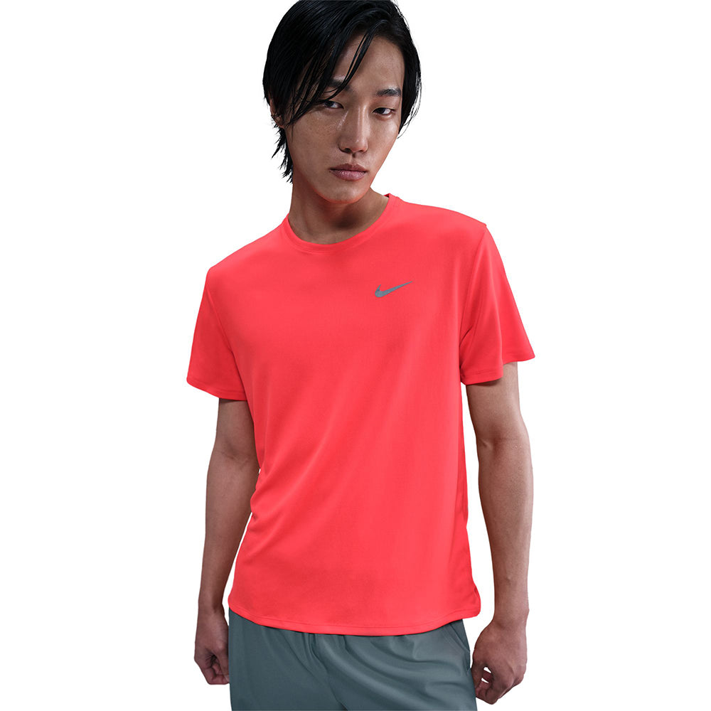 NIKE Dri-FIT UV Miler เสื้อวิ่งผู้ชาย