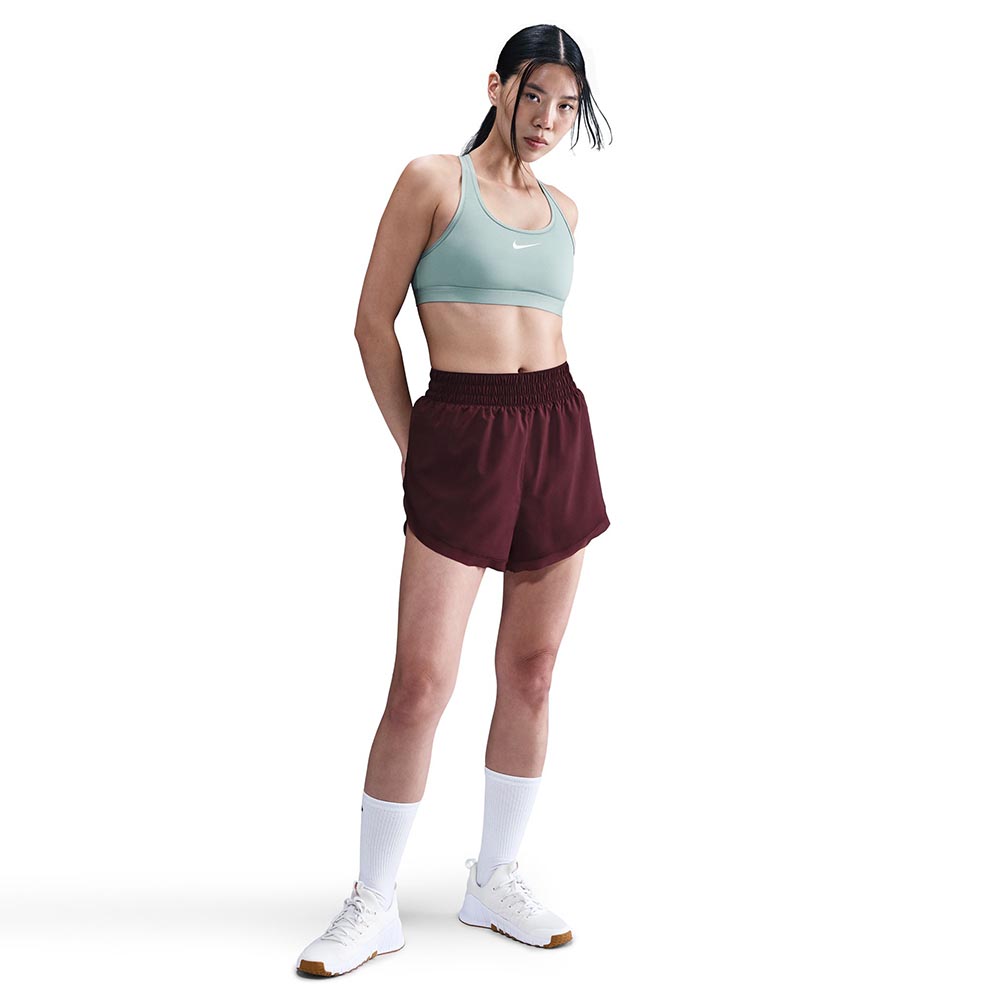 NIKE Swoosh Medium Support สปอร์ตบราผู้หญิง