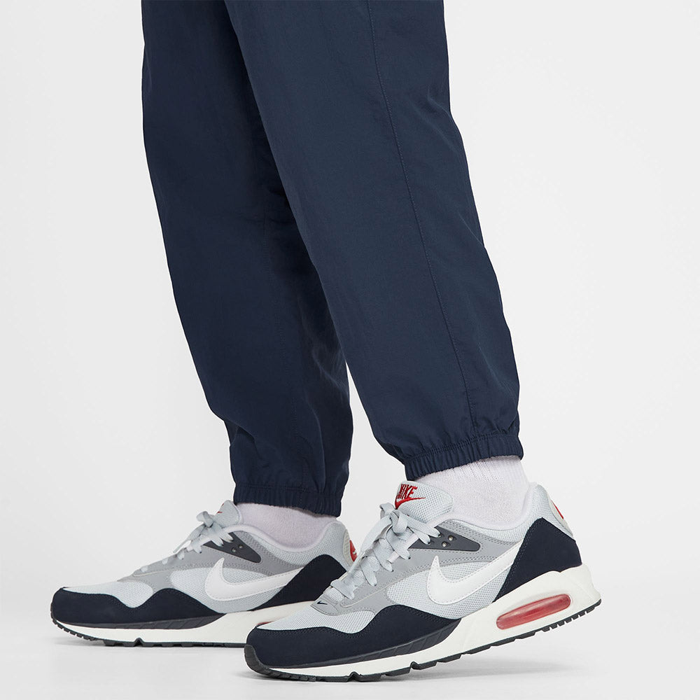 NIKE Club Cargo Men's Lifestyle Pants - Supersports Thailand Supersports Thailand