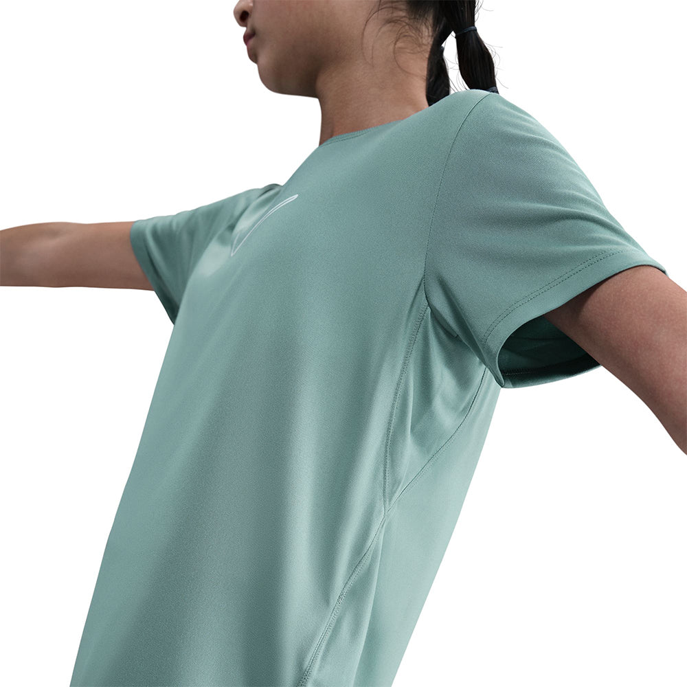 NIKE One Fitted เสื้อยืดเด็กผู้หญิง