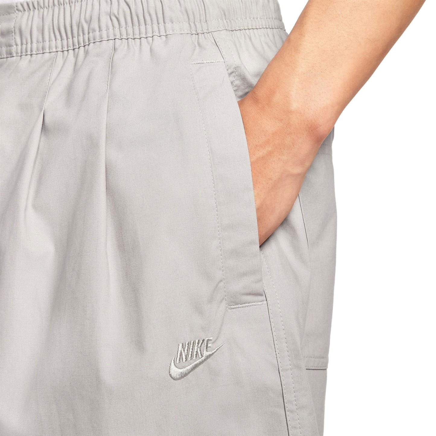 NIKE Club กางเกงลำลองขาสั้นผู้ชาย