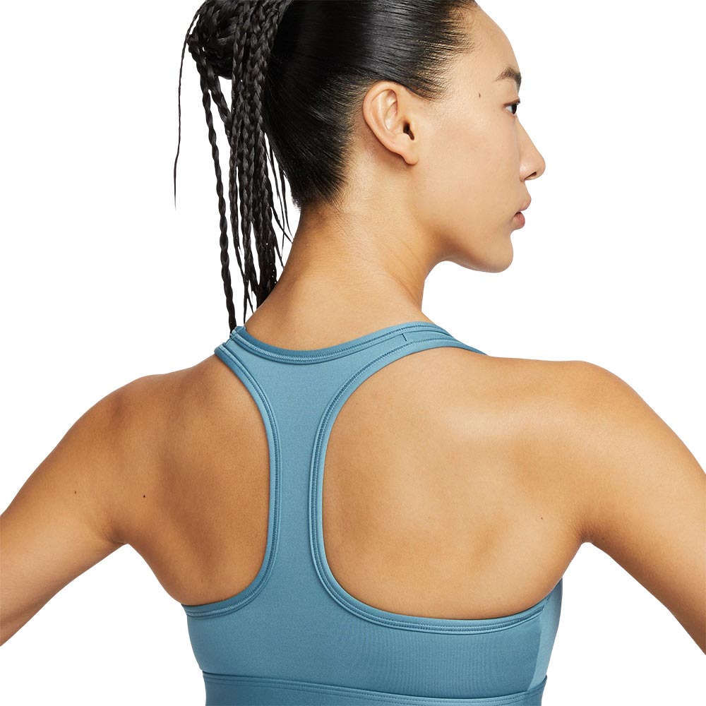 NIKE Swoosh Medium Support สปอร์ตบราผู้หญิง