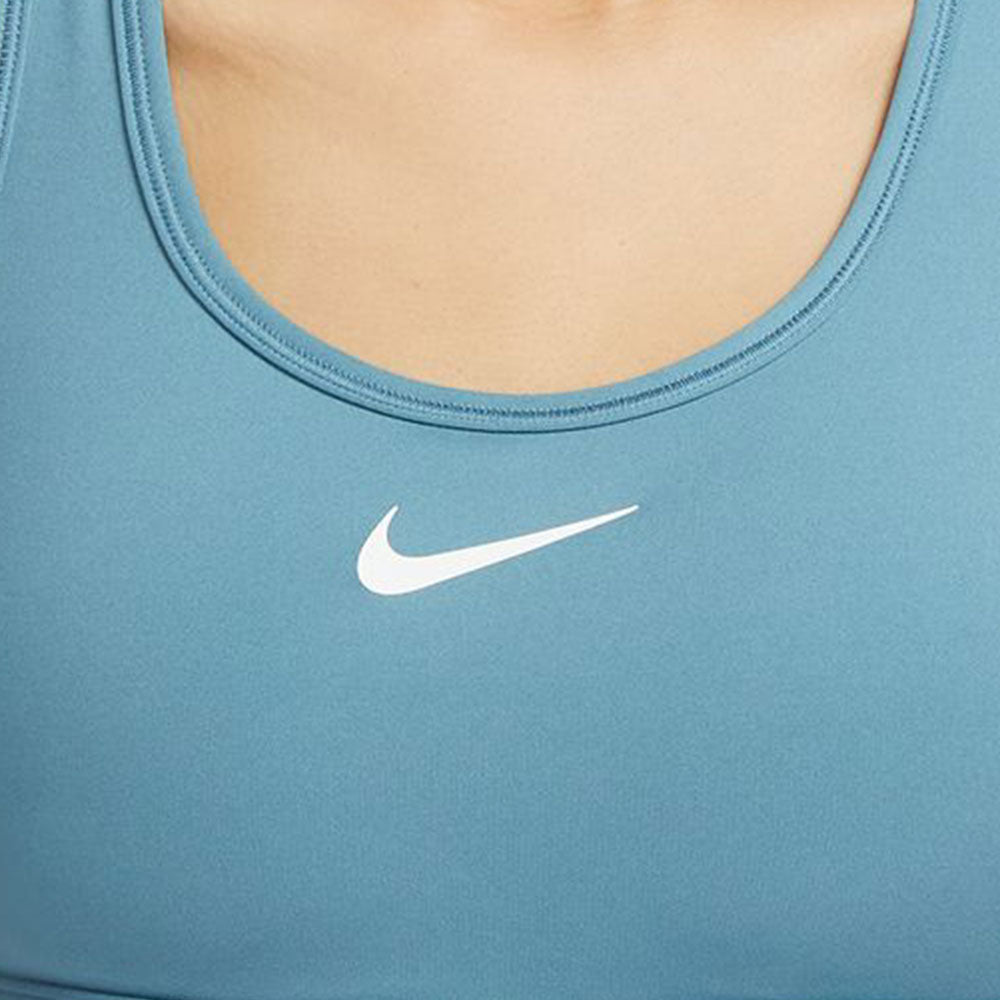 NIKE Swoosh Medium Support สปอร์ตบราผู้หญิง