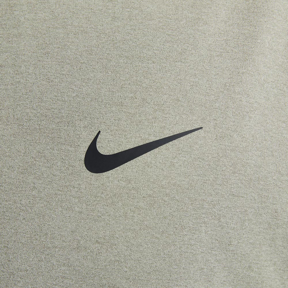 NIKE Dri-FIT UV Hyverse เสื้อออกกำลังกายผู้ชาย