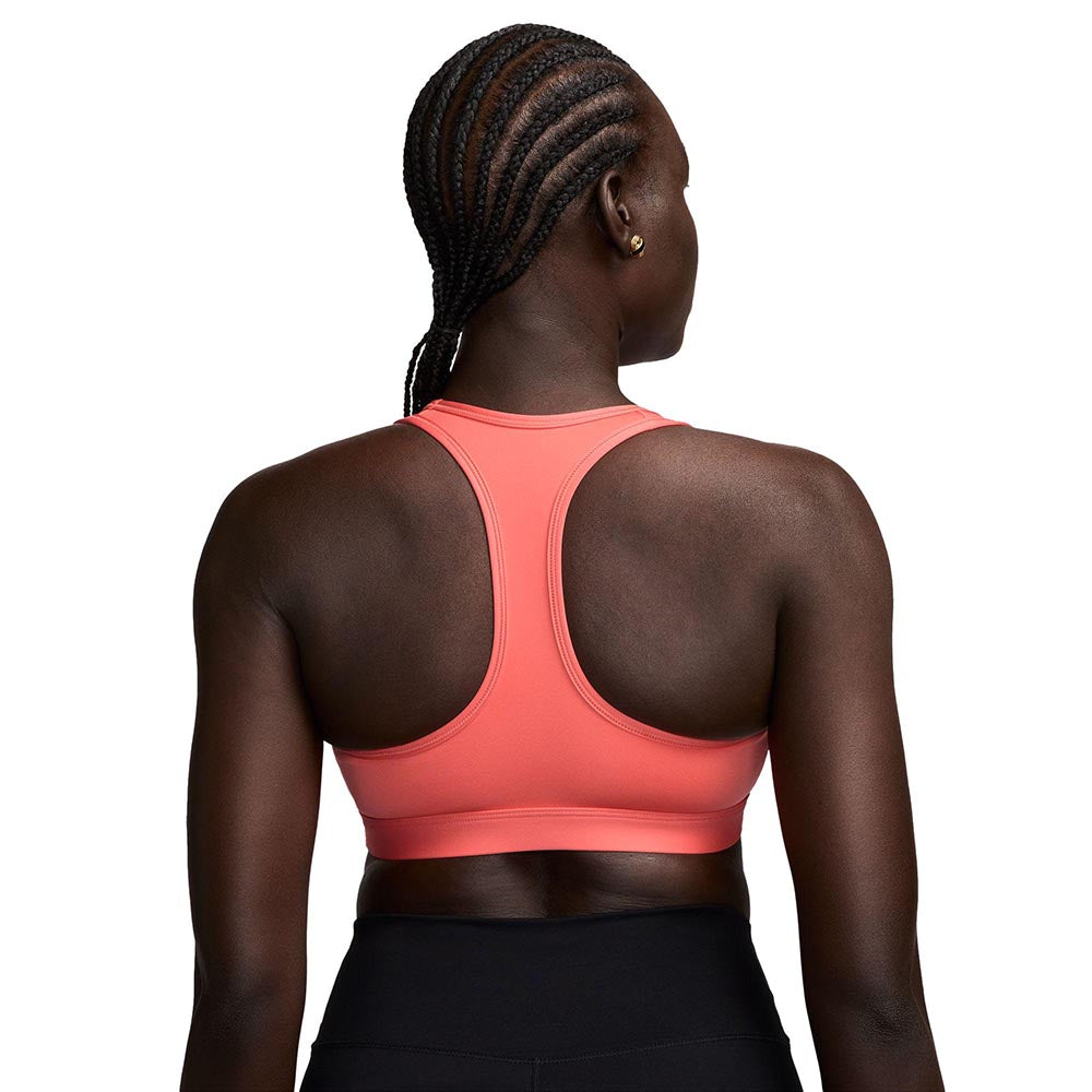 NIKE Swoosh Medium Support สปอร์ตบราผู้หญิง