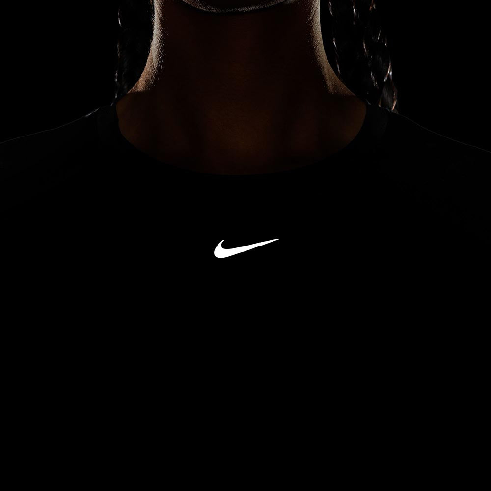 NIKE One Classic Twist เสื้อออกกำลังกายผู้หญิง