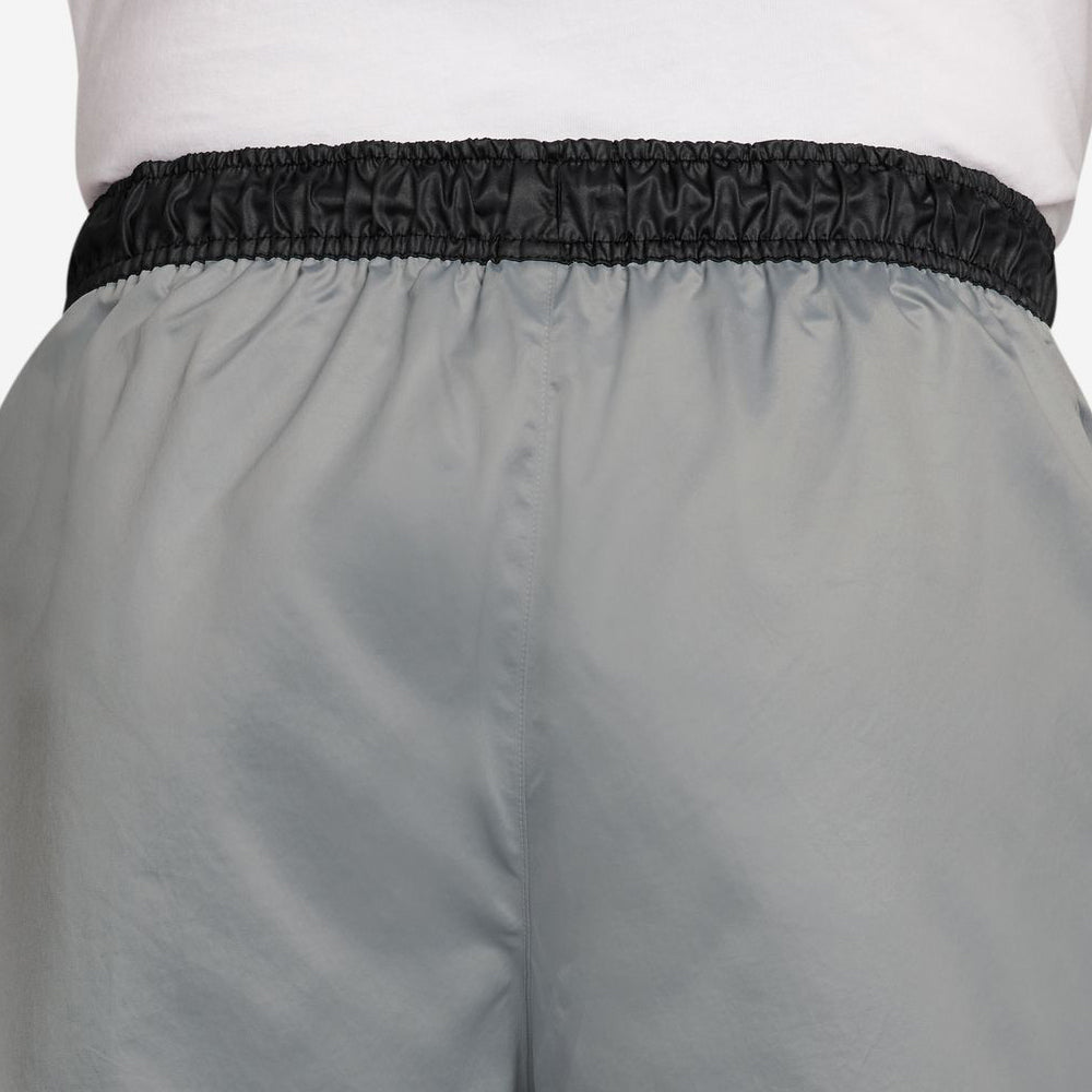 NIKE Sportswear Club Flow กางเกงลำลองขาสั้นผู้ชาย