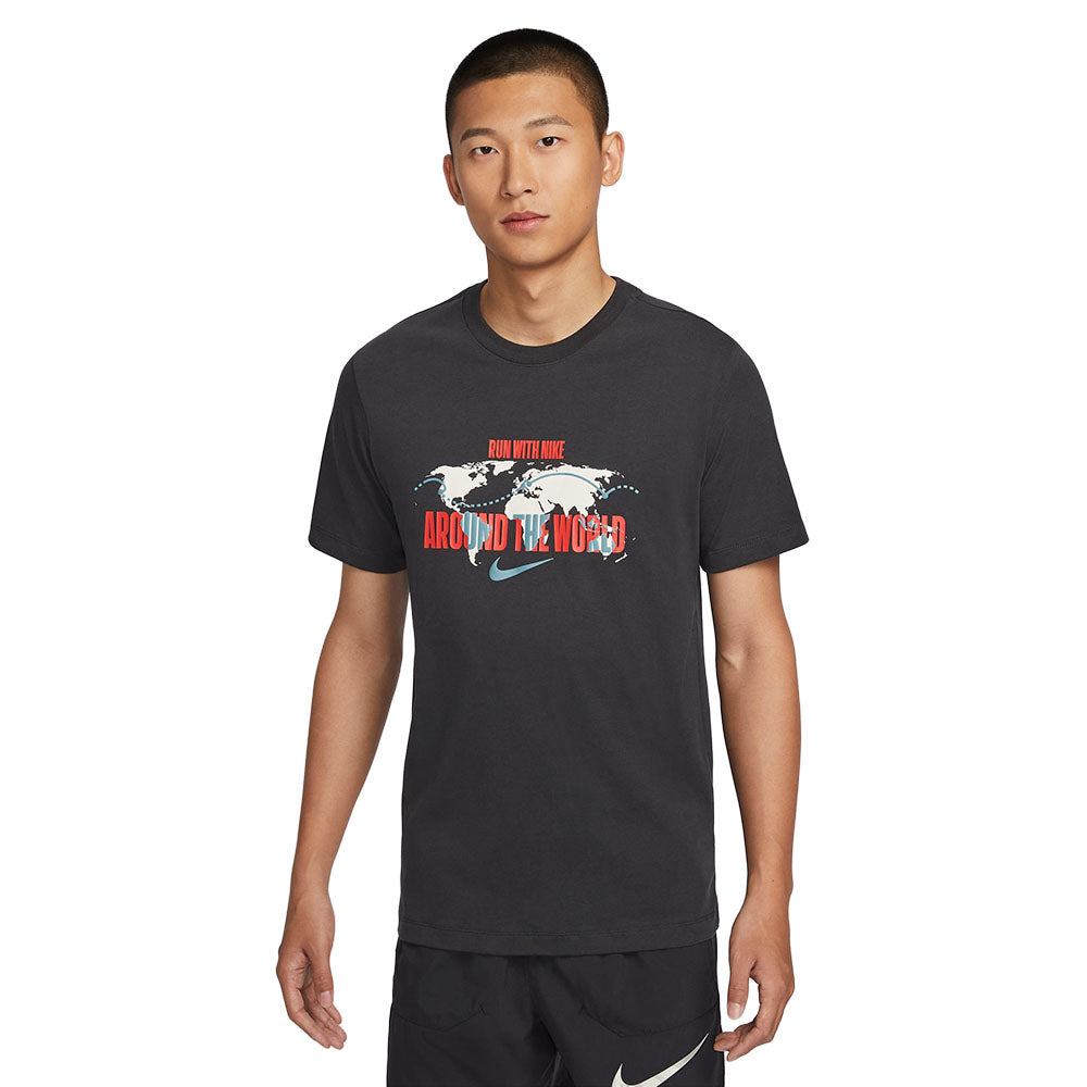 NIKE Fast FW Men's Running T-Shirt SUPERSPORTS